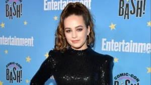 Mary Mouser