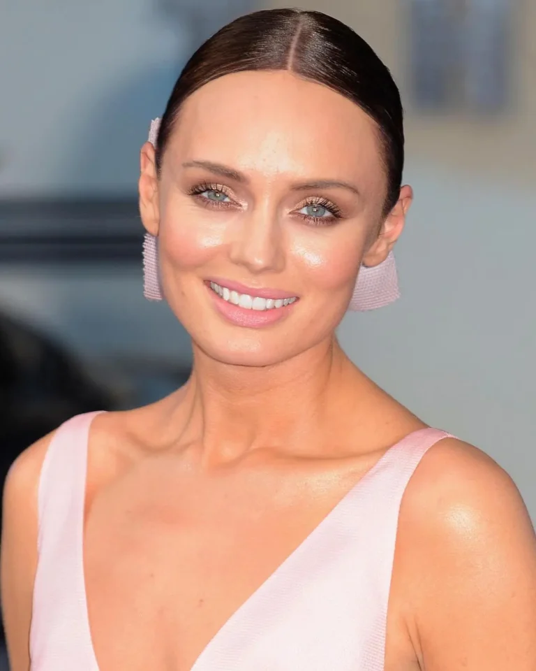 Laura Haddock