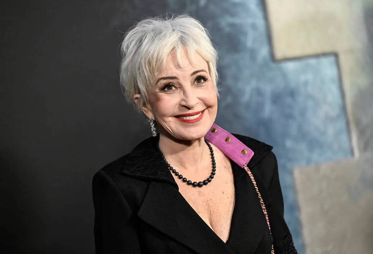 Annie Potts