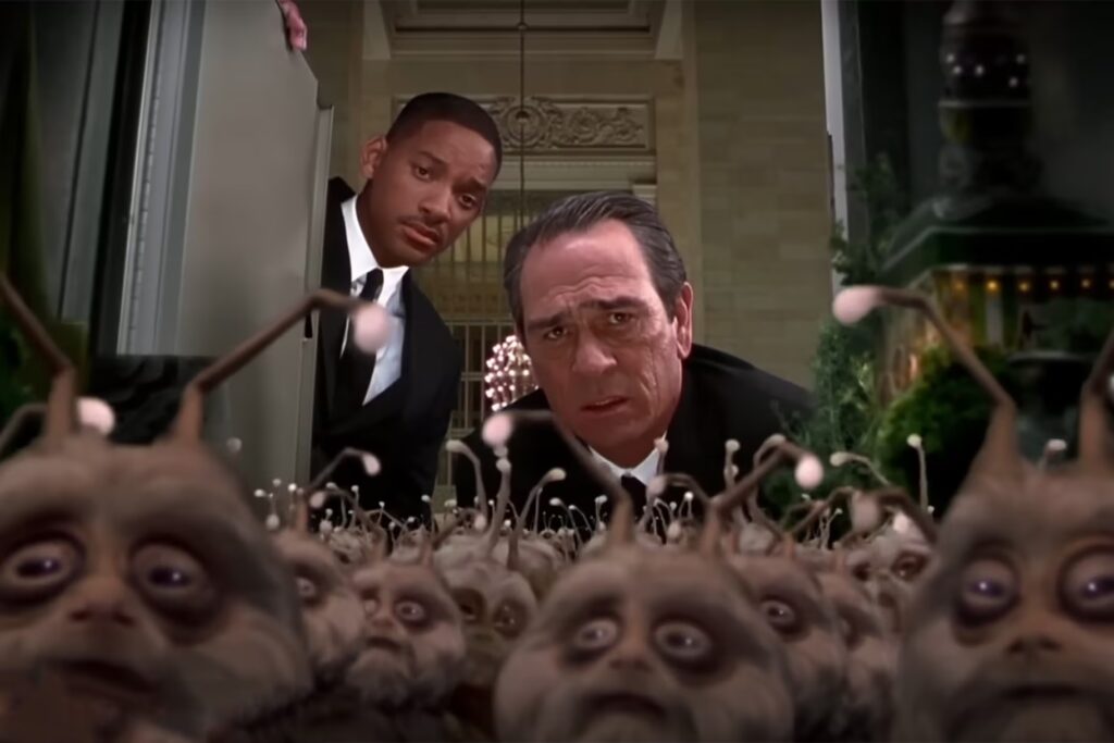 Men in Black II (2002)